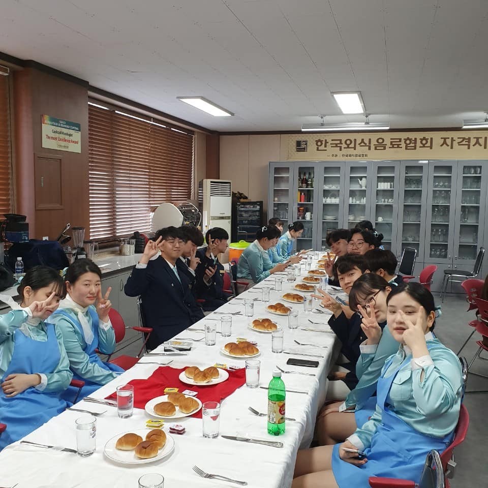 베버리지 & 푸드 마리아주 수업.jpg
