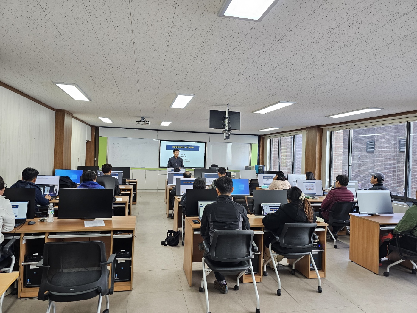 송경환교수(전남농촌융복합지원센터장) 6차산업 특강.jpg